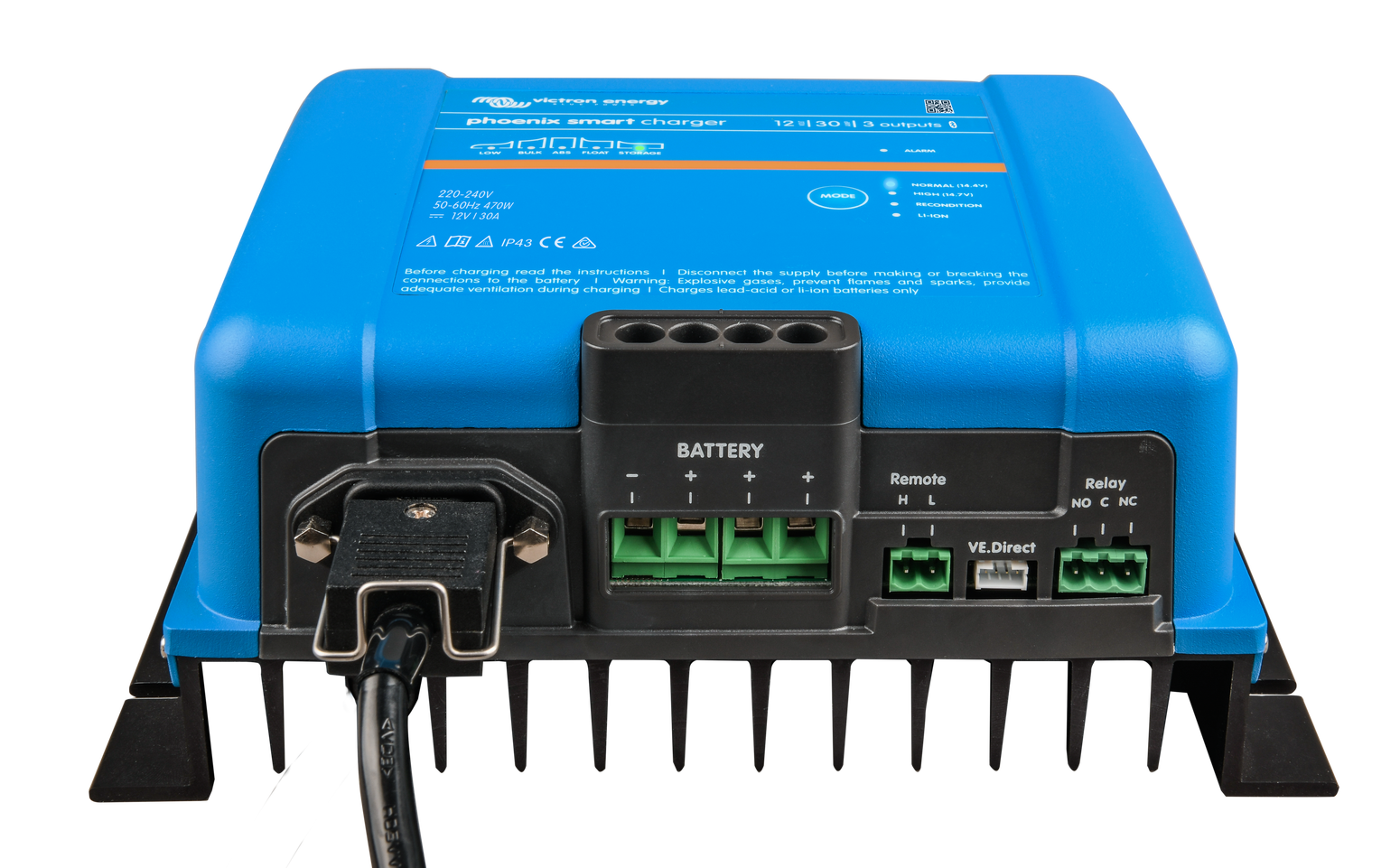 Victron Phoenix Smart Ip43 Batterilader 24V 16A 3-Kanaler shown in angle view