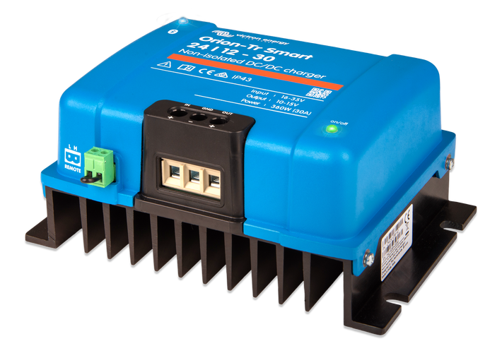 Victron Orion Tr Smart Dc-Dc Lader 12>12V 30A (Ikke Isolert) shown in angle view
