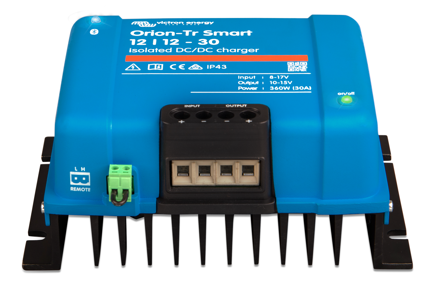 Victron Orion Tr Smart Dc-Dc Lader 12>12V 30A (Galvanisk Isolert) shown in angle view