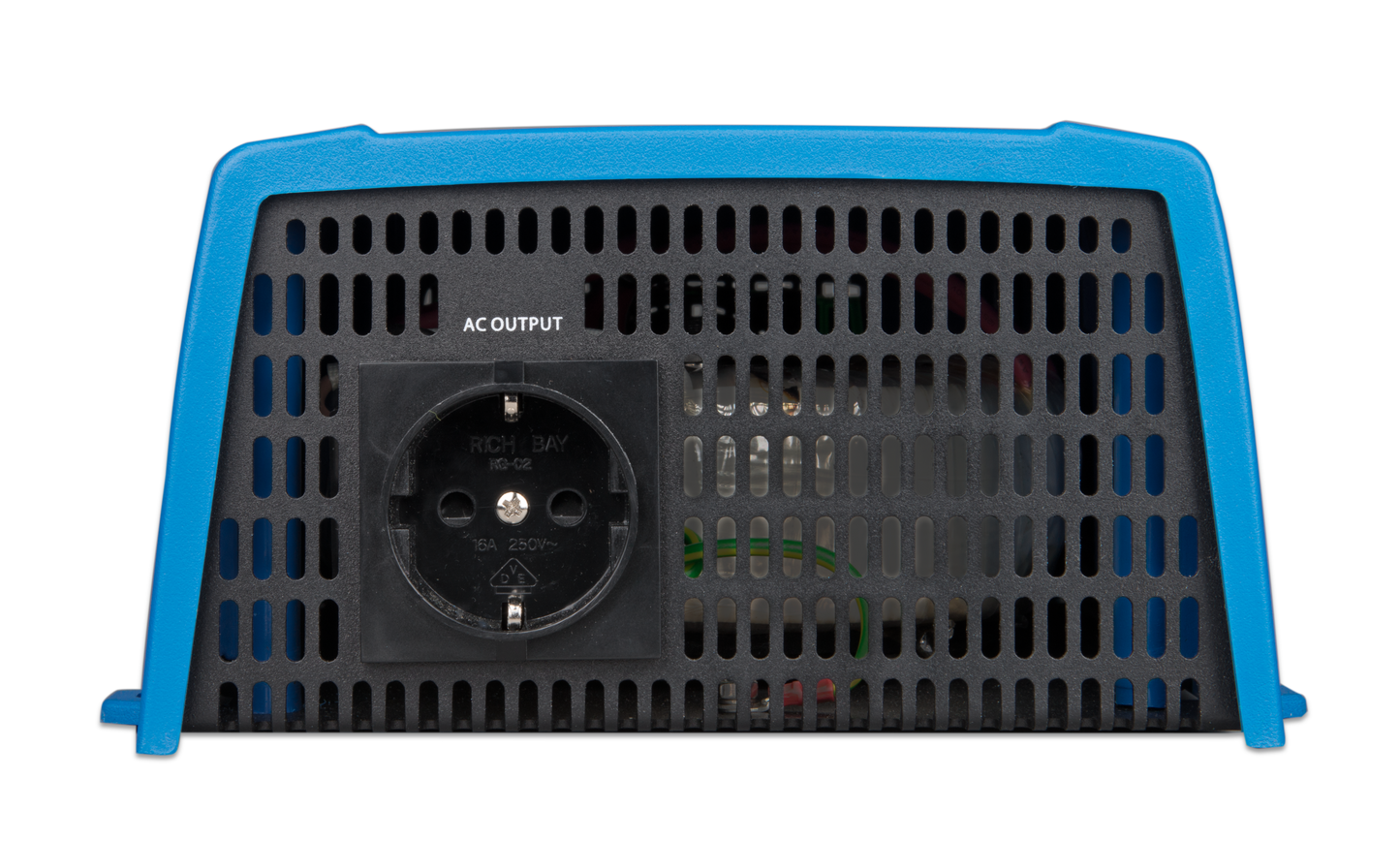 Victron Phoenix Inverter 24V 800Va Ren Sinus Ve.Direct Schuko shown in angle view